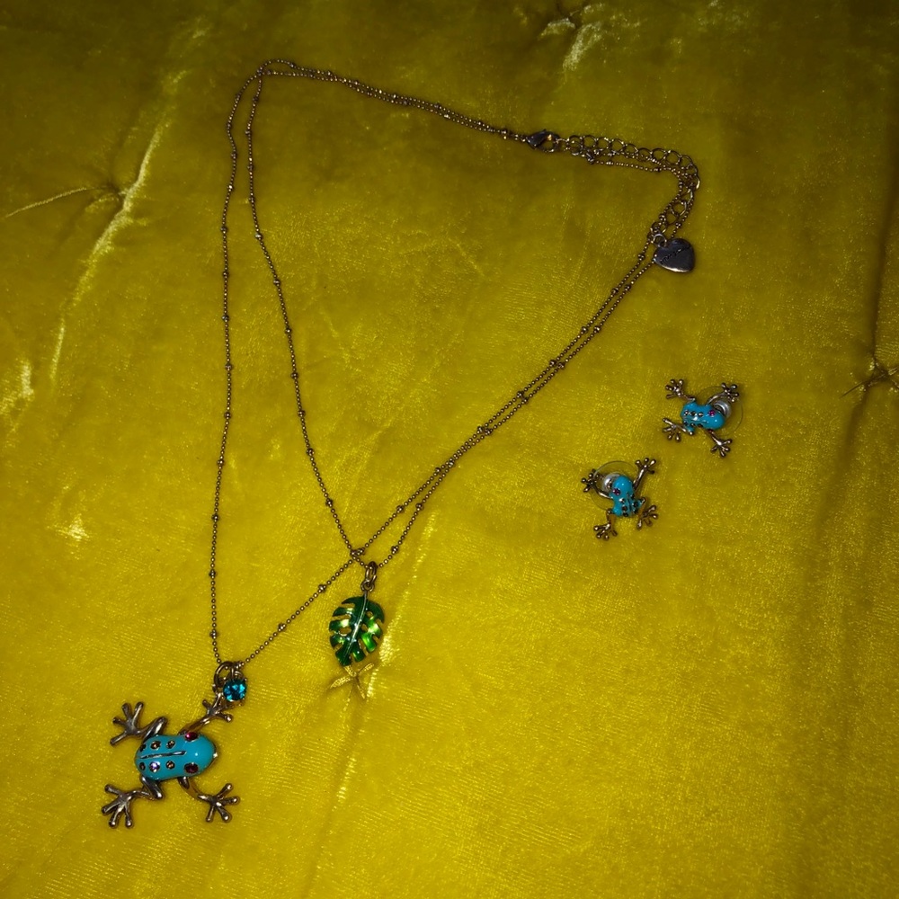 Betsy Johnson Blue Tree Frog Necklace and Earrings